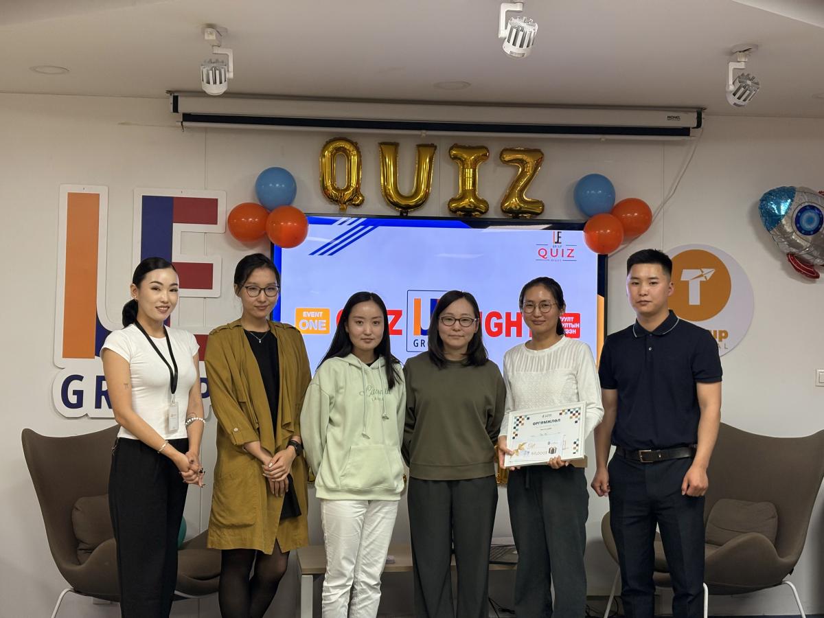 Ажилтнуудын дунд Quiz Night зохиогдов